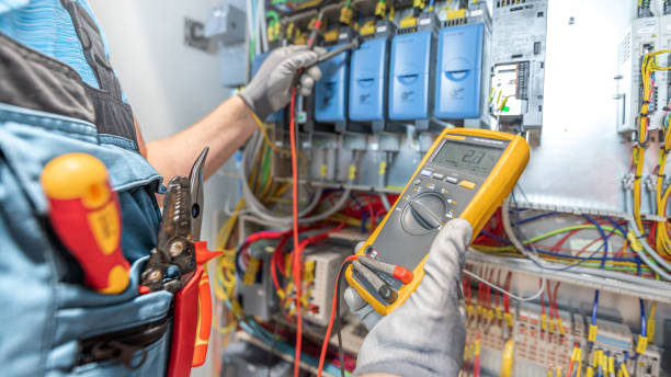 Best Local Electrician Companies  in Indianola, MS
